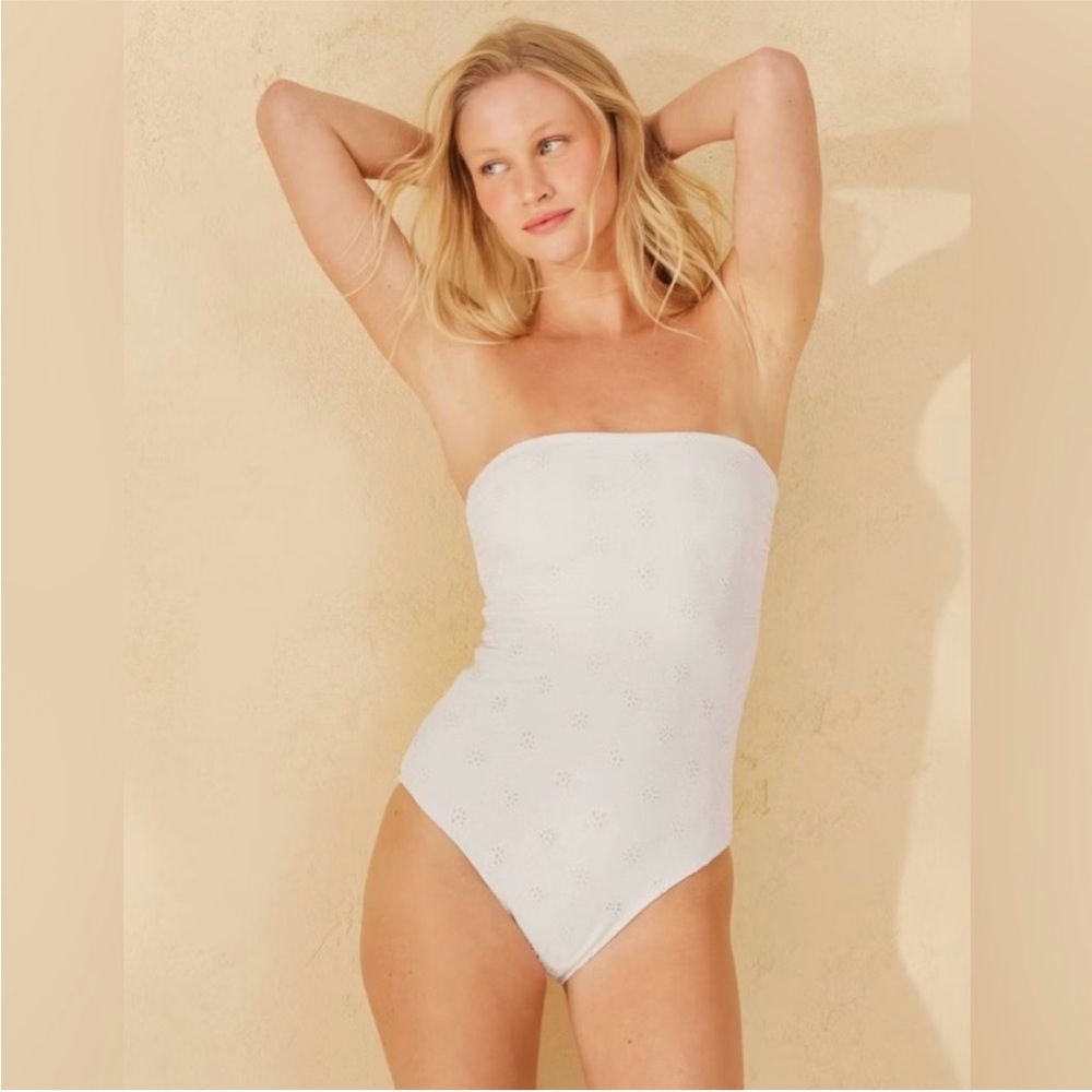NWOT Shade & Shore Cream white Eyelet Bodysuit